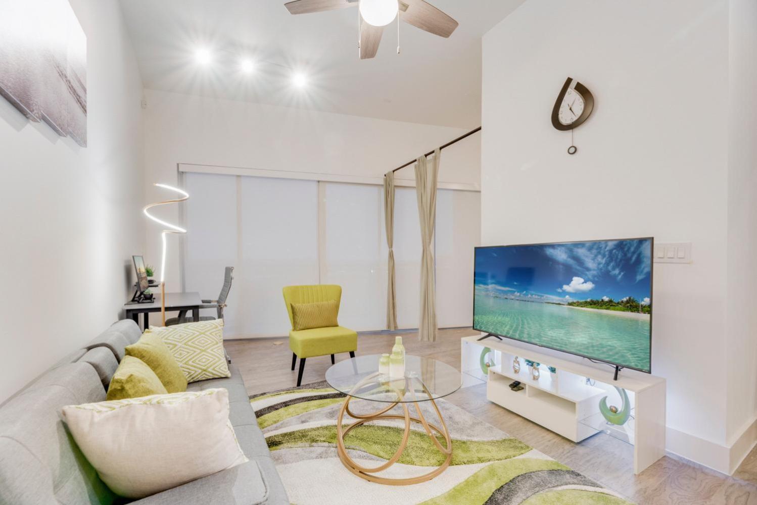 Snappy Loft Style 2Br I Gym I Parking I Workspace Dallas Luaran gambar