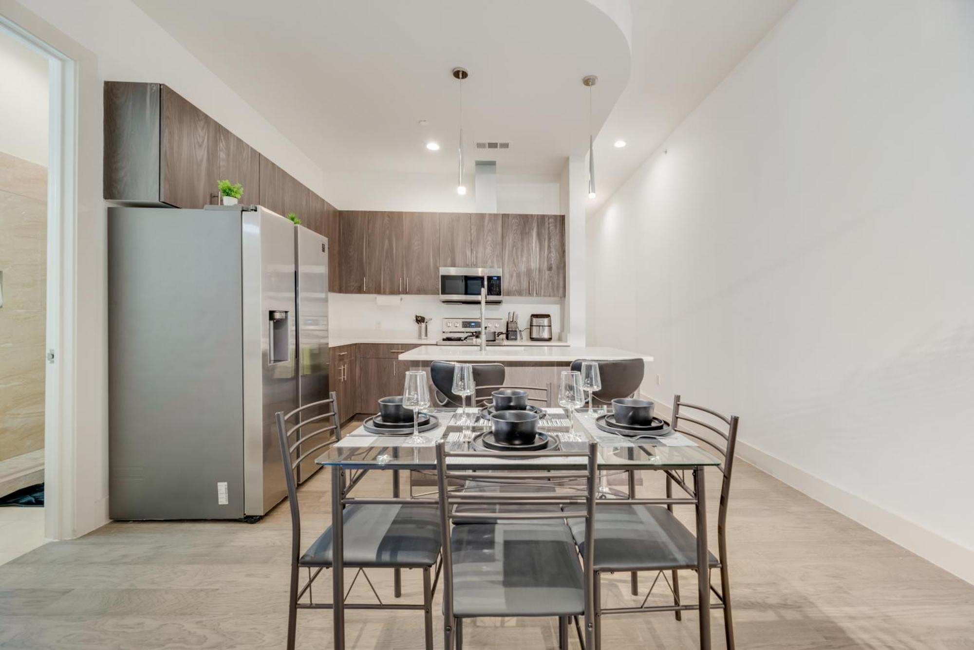 Snappy Loft Style 2Br I Gym I Parking I Workspace Dallas Luaran gambar