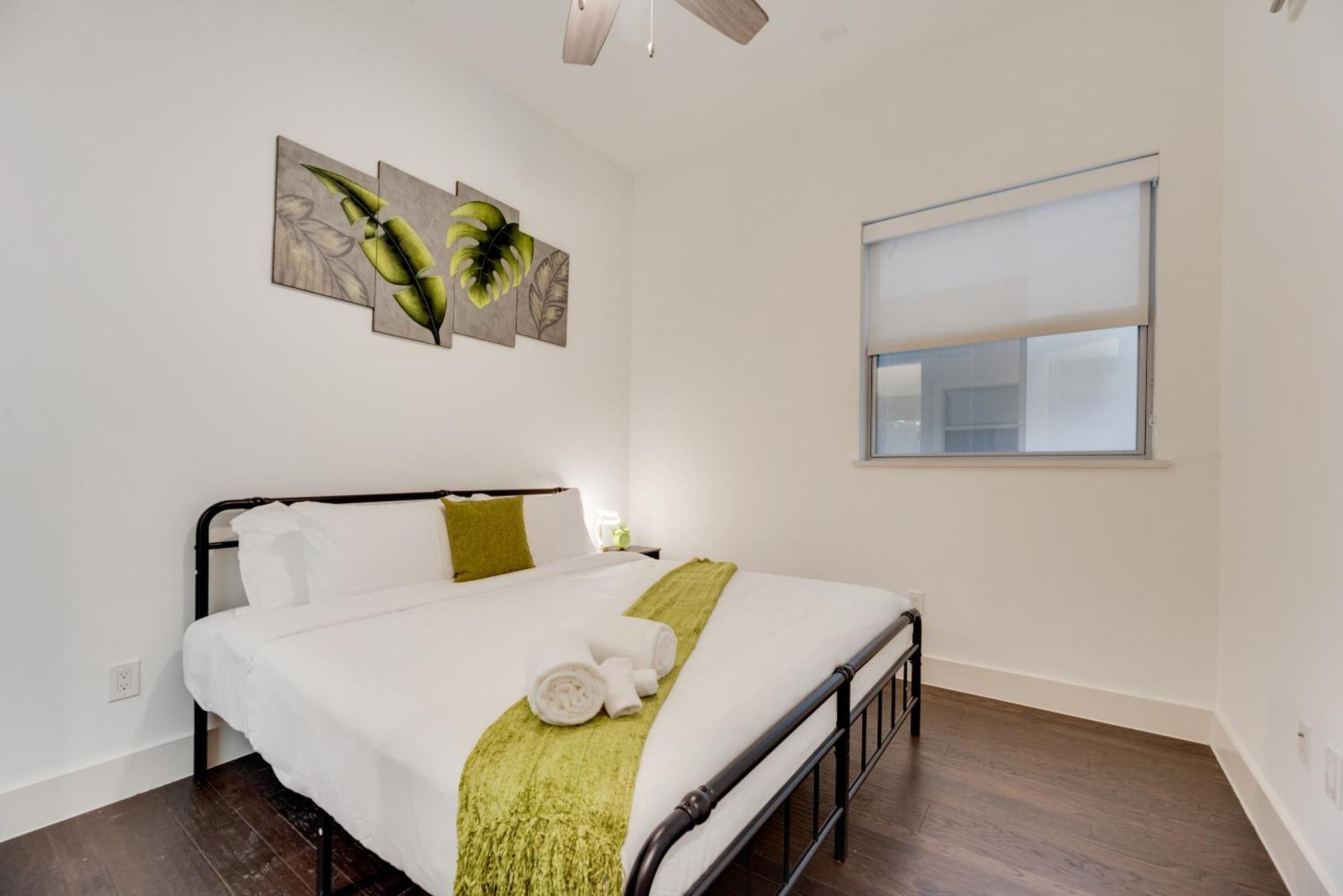 Snappy Loft Style 2Br I Gym I Parking I Workspace Dallas Luaran gambar