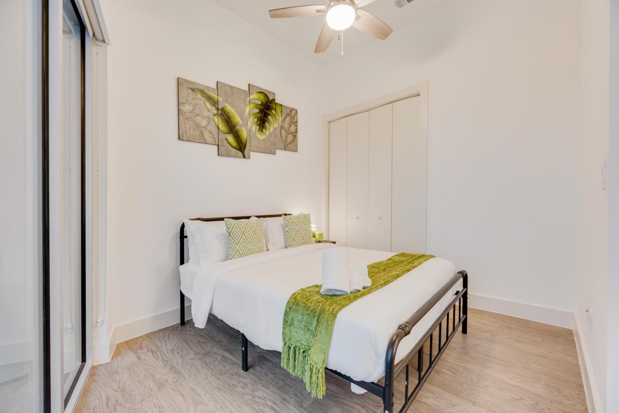 Snappy Loft Style 2Br I Gym I Parking I Workspace Dallas Luaran gambar